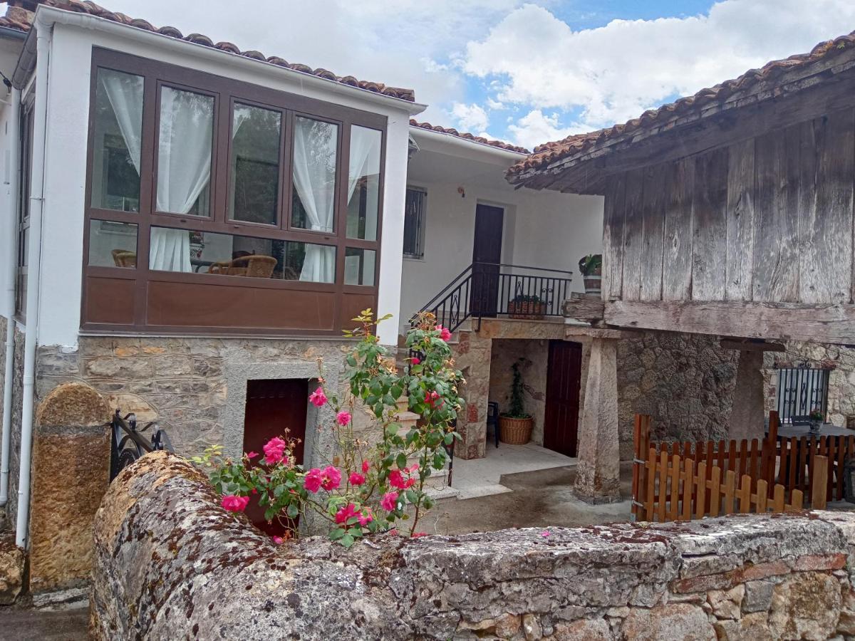 Casa La Cruz A 2Km De Onís Exterior foto