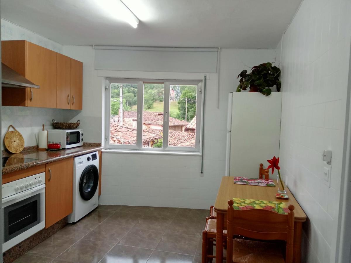 Casa La Cruz A 2Km De Onís Exterior foto